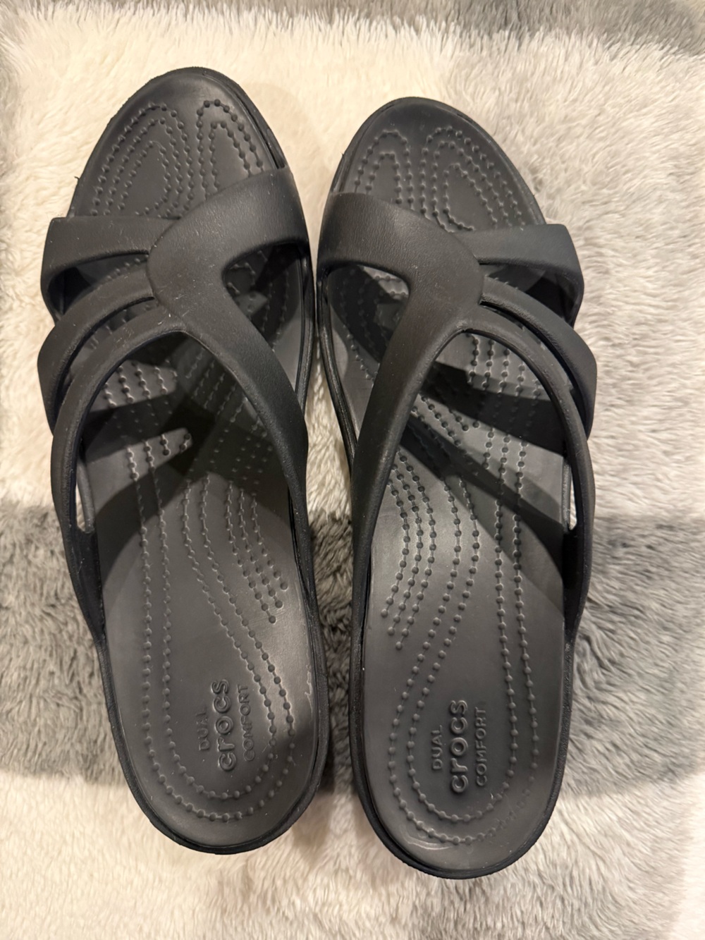 CROCS Women's Black Slip-On Strappy Sandals